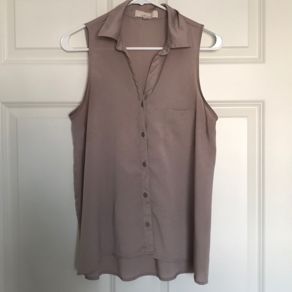 Tan Polyester tank